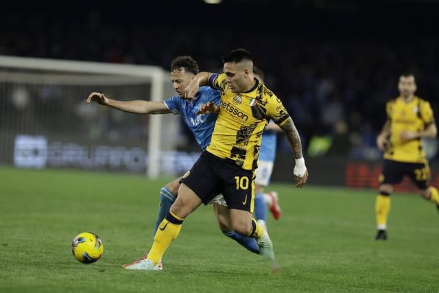 开云体育中国-那不勒斯击败佛罗伦萨，取得重要胜利