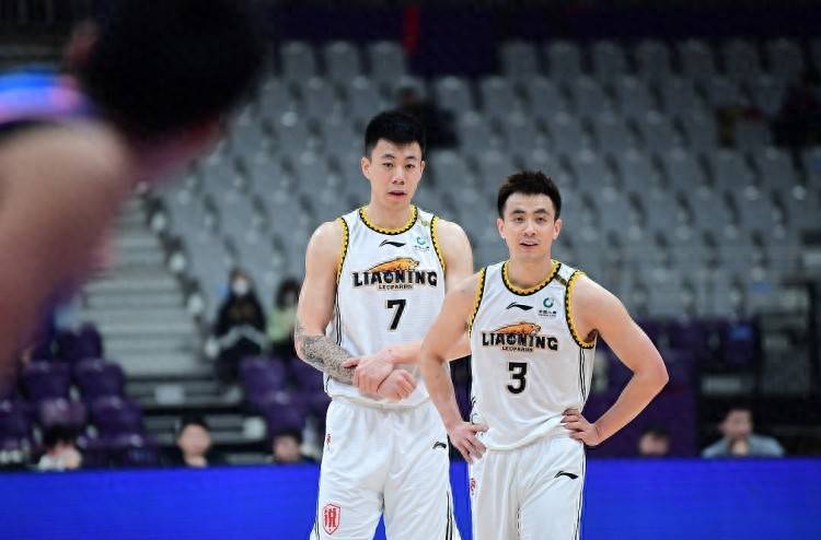 关于河北队在与辽宁队的交锋中力保主场的信息 关于河北队在与辽宁队的交锋中力保主场的信息