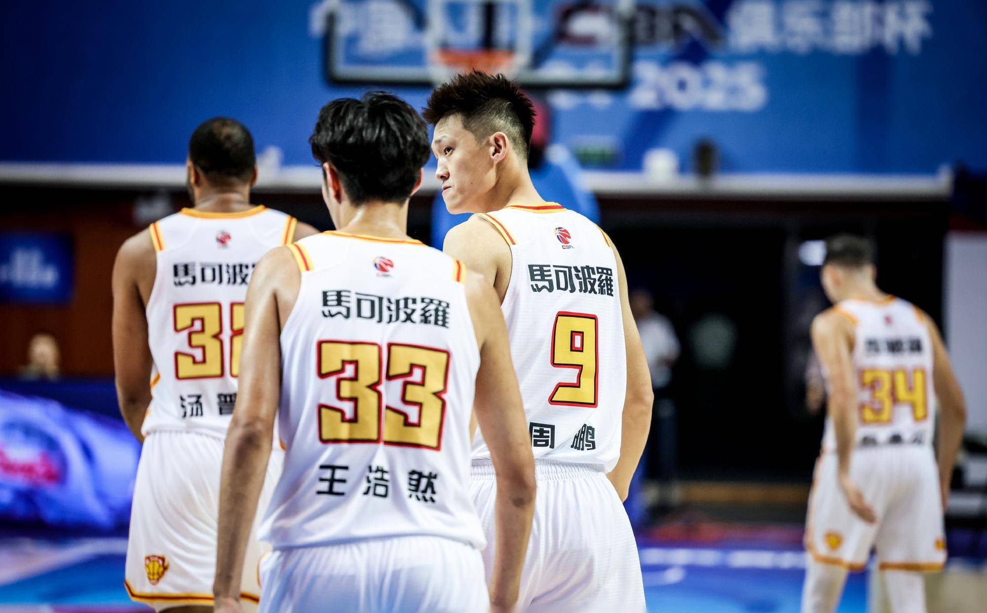 包含江苏队带走胜利，球员表现出色精彩纷呈的词条