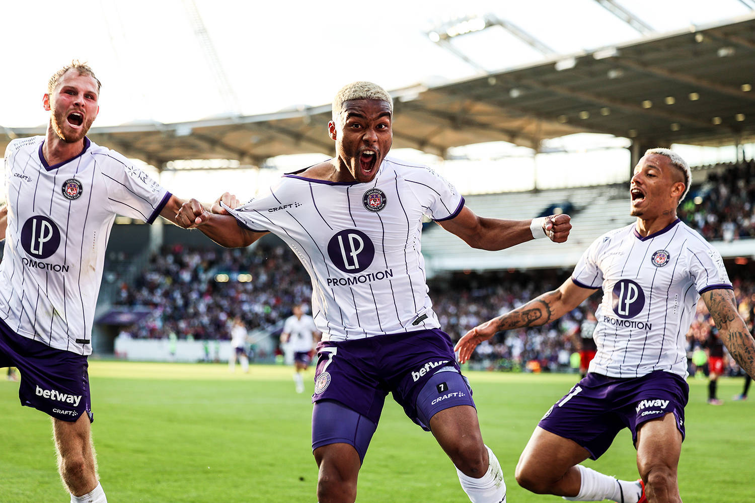 摩纳哥战报：球队备战法国杯比赛的简单介绍