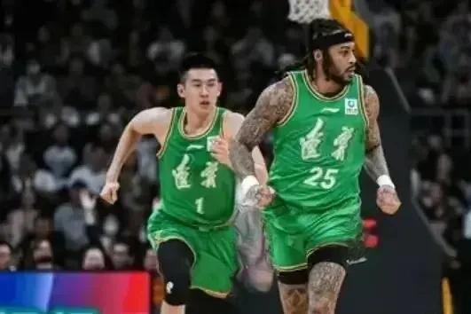 湖北男篮实现逆袭,夺得胜利! 湖北男篮实现逆袭,夺得胜利!