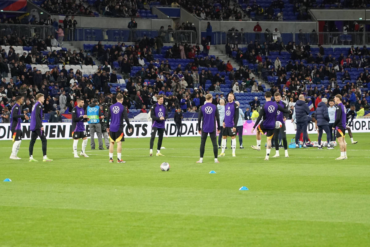 开云体育APP下载-曼城逼平对手，领先优势缩小的简单介绍