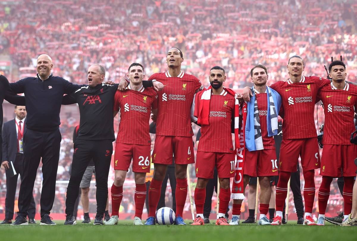 利物浦队在友谊赛中大胜，打入四球