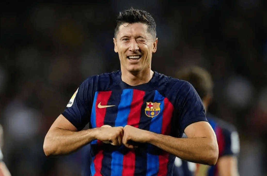 塞维利亚俱乐部计划签下前锋 塞维利亚俱乐部计划签下前锋