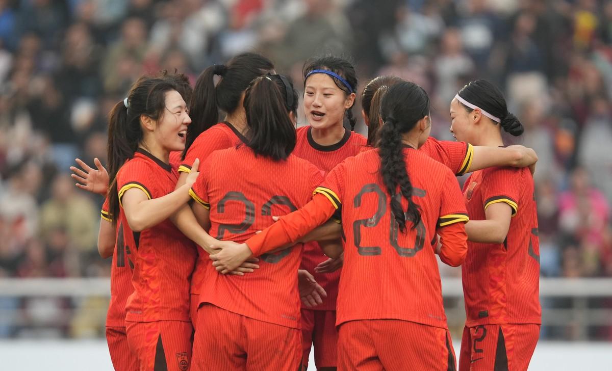 加纳女足主帅调整战术奋力求胜 加纳女足主帅调整战术奋力求胜