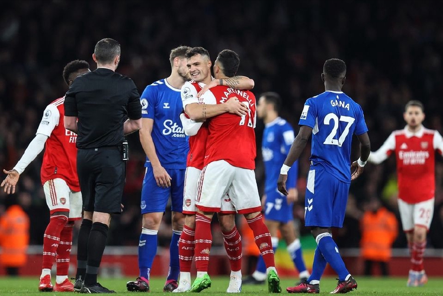 包含-匈牙利与斯洛伐克战平，胜负未分的词条