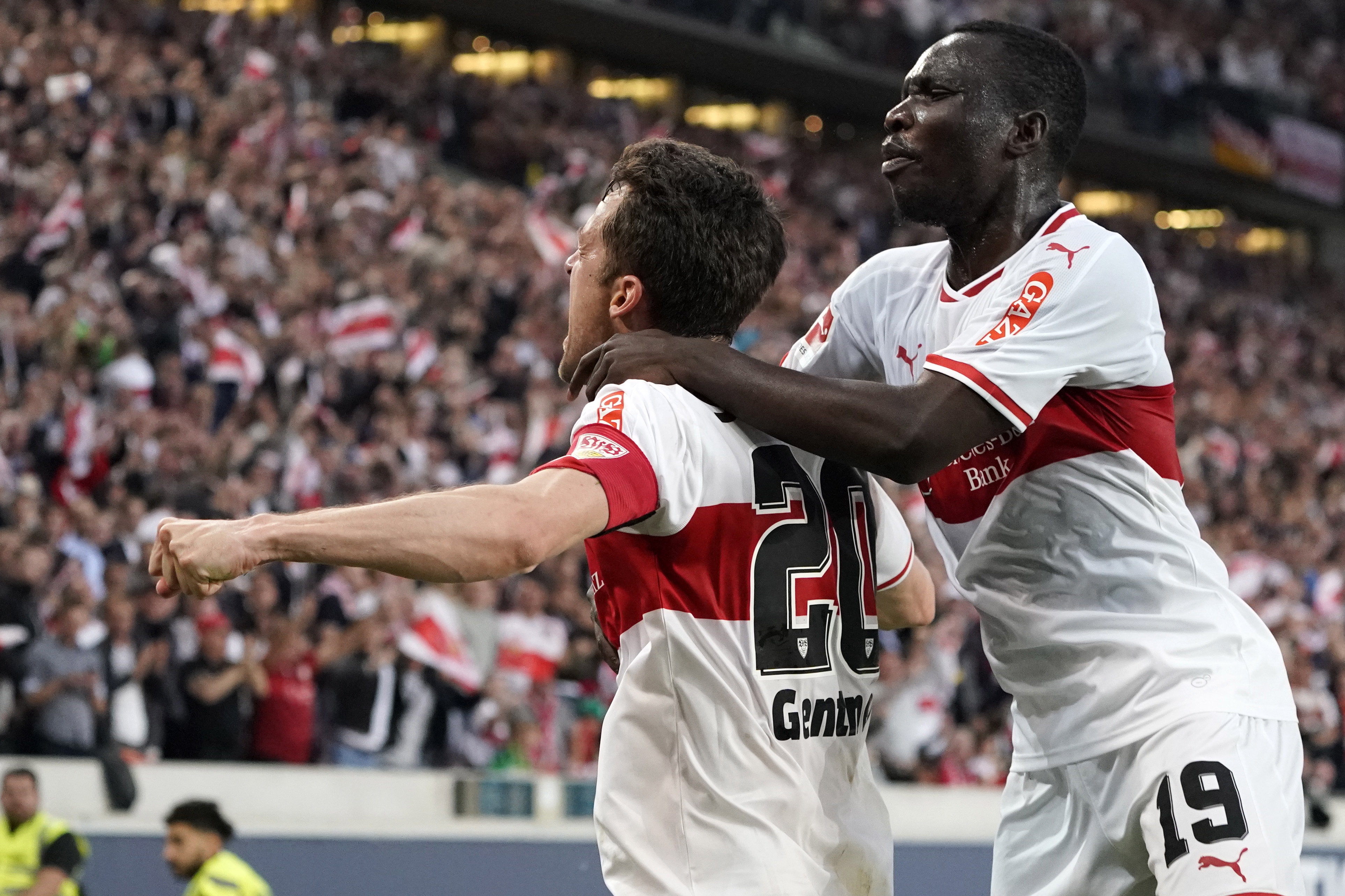 开云体育APP下载-包含克拉姆尼宁头槌破门，美因茨主场战平斯图加特的词条