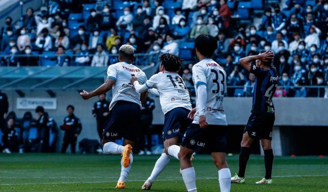 里约热内卢国际横扫克里夫兰FC,领先榜首 里约热内卢国际横扫克里夫兰FC,领先榜首