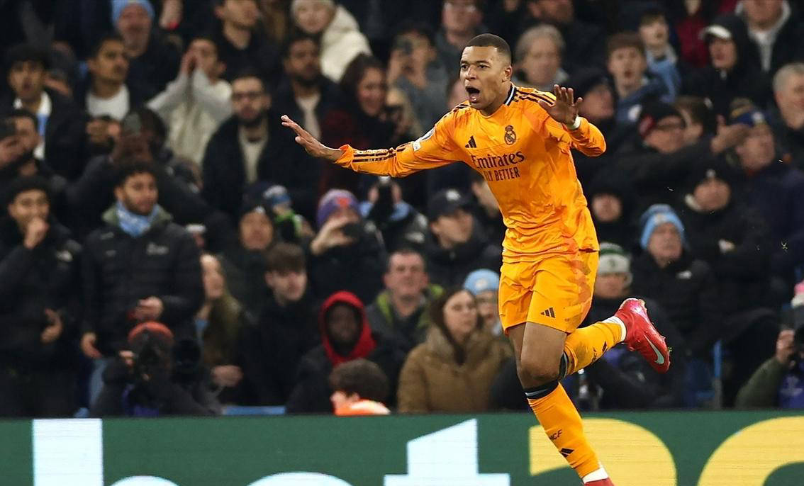 球员技惊四座的精彩表现，令球迷为之惊叹