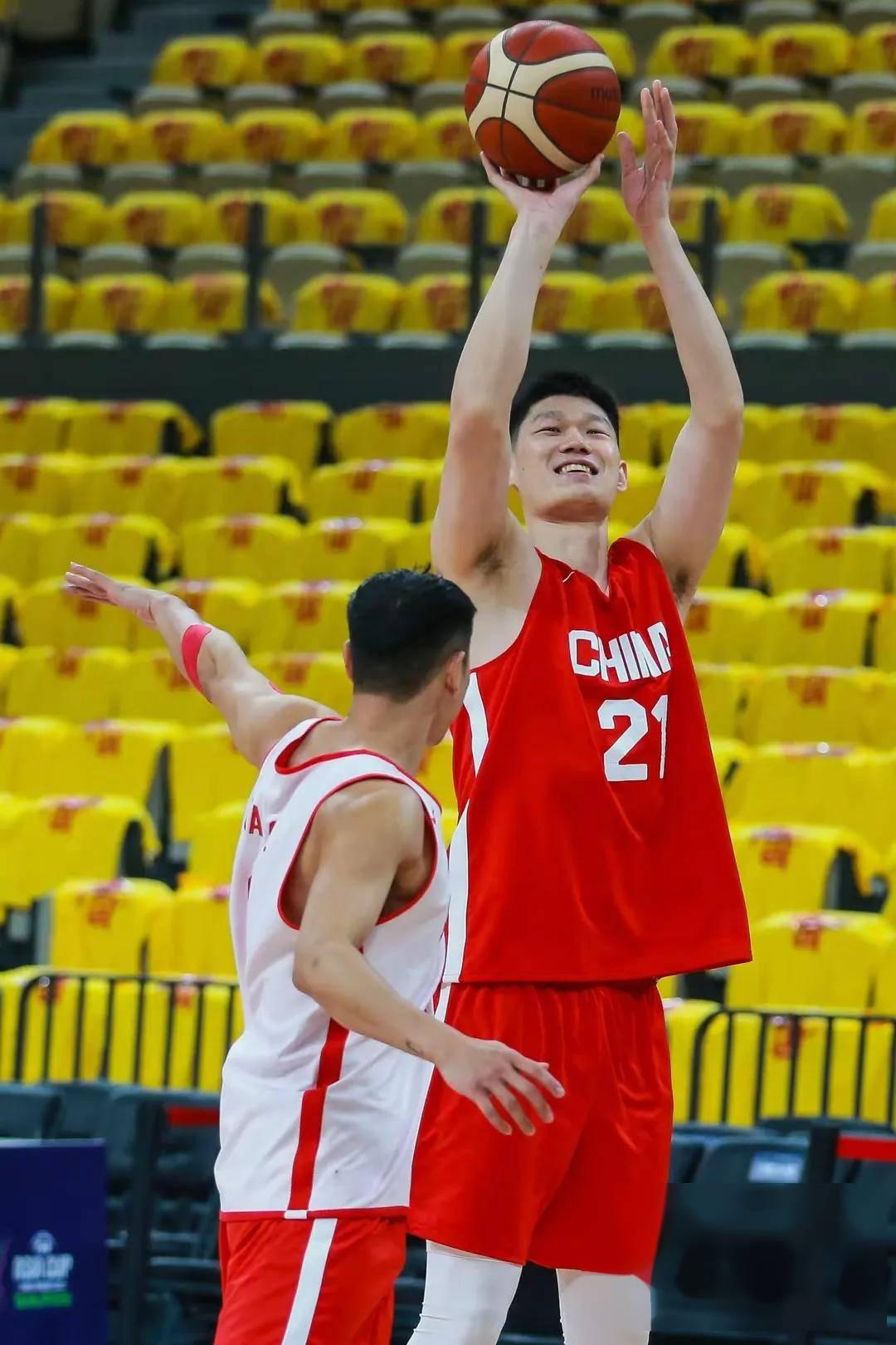 云南男篮备战四川队,全员全力冲刺备战 云南男篮备战四川队,全员全力冲刺备战