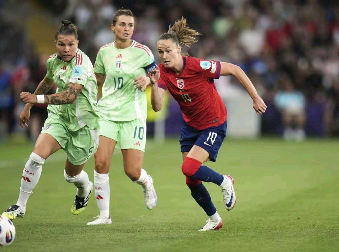 逆转精神:女足比赛球员强劲反击的简单介绍 逆转精神:女足比赛球员强劲反击的简单介绍