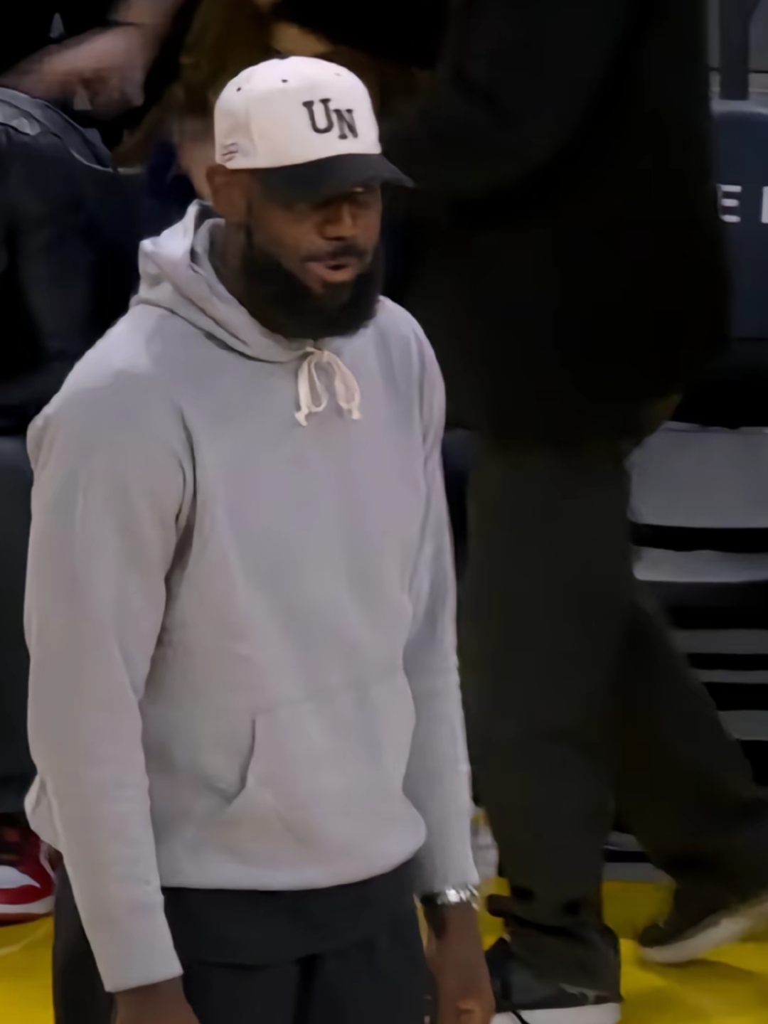 加的斯队员团结一心,豪取胜利 加的斯队员团结一心,豪取胜利