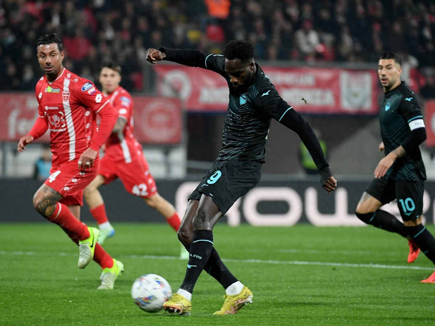 拉齐奥在客场遭遇桑普多利亚的围剿 拉齐奥在客场遭遇桑普多利亚的围剿