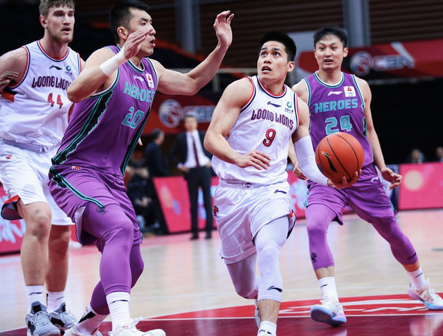 开云体育-首钢连比两连胜，球队士气高涨冲击总冠军