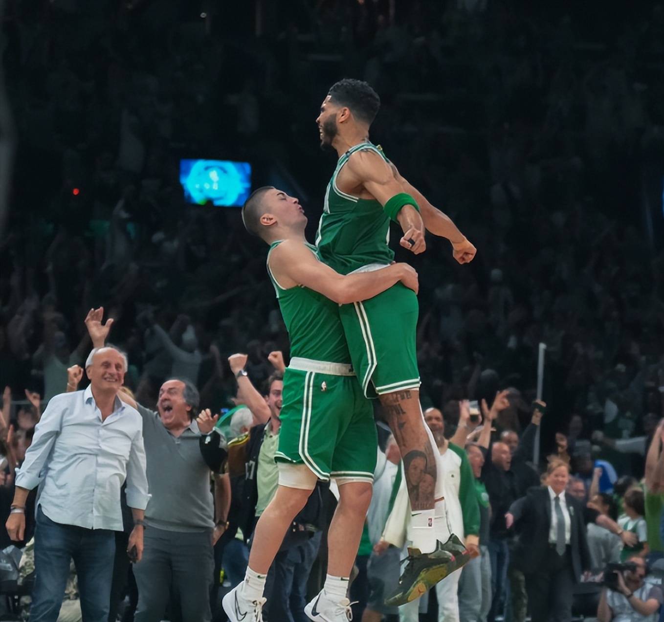 凯尔特人擒下老鹰,塔图姆全面发威带队获胜 凯尔特人擒下老鹰,塔图姆全面发威带队获胜