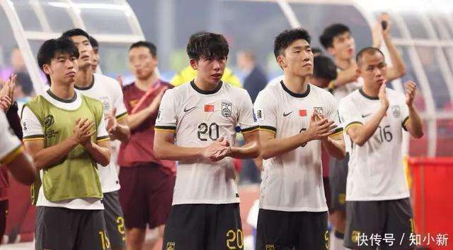 战术调整频繁,教练组全力备战迎战对手 战术调整频繁,教练组全力备战迎战对手