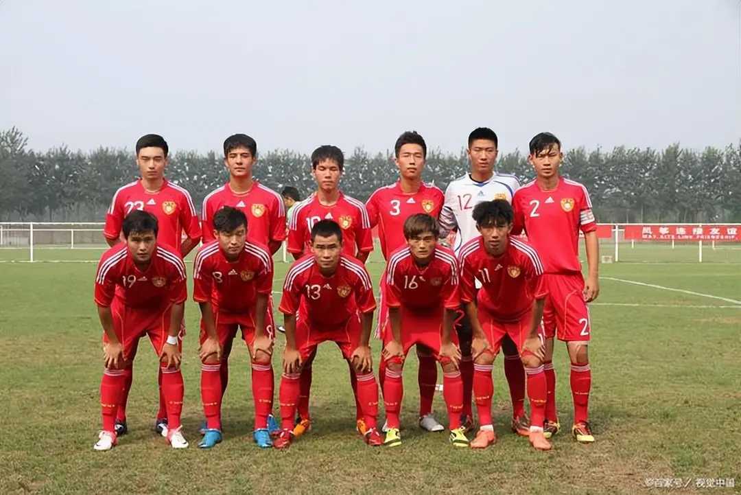 国内足球联赛角逐激烈,球队实力较量的简单介绍 国内足球联赛角逐激烈,球队实力较量的简单介绍