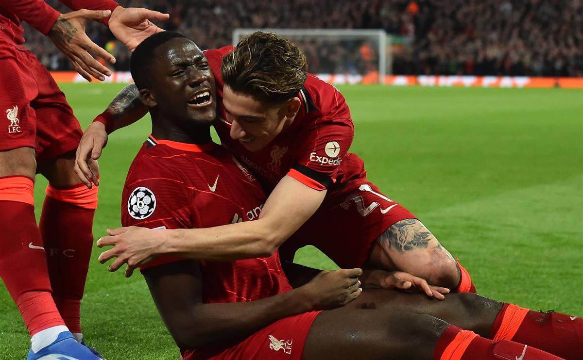 罗宾逊制胜绝杀,曼城晋级四强 罗宾逊制胜绝杀,曼城晋级四强