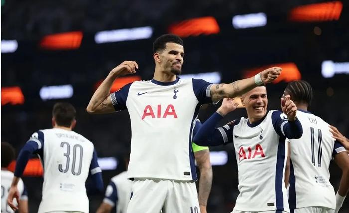 热刺换帅后取得首胜,重返前八 热刺换帅后取得首胜,重返前八