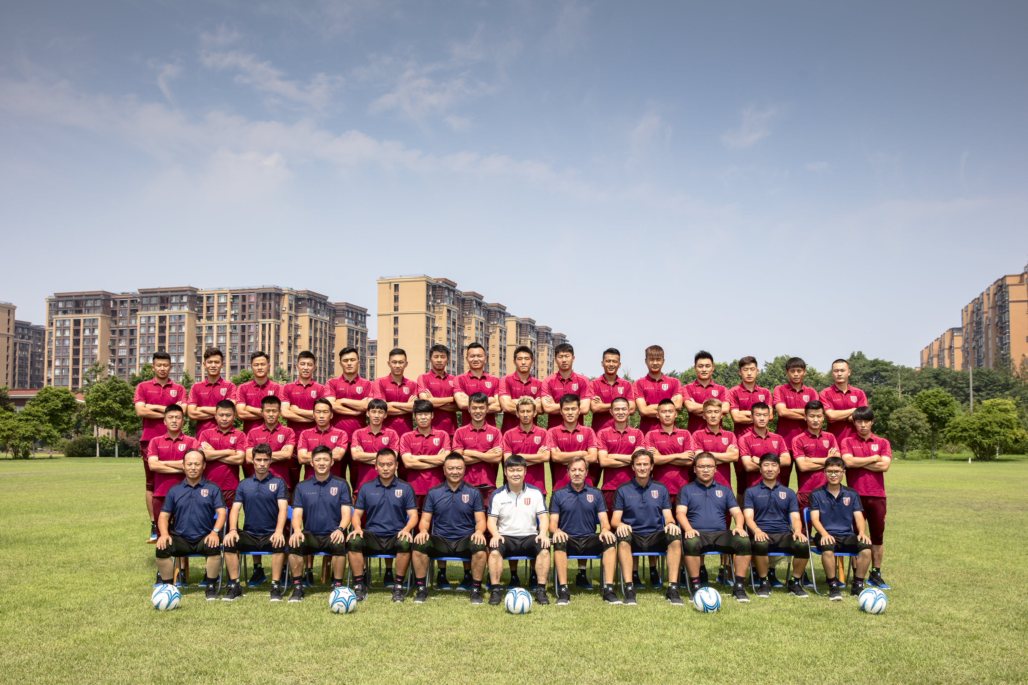 成都兴城遭逢惨败,保级前景雪上加霜 成都兴城遭逢惨败,保级前景雪上加霜