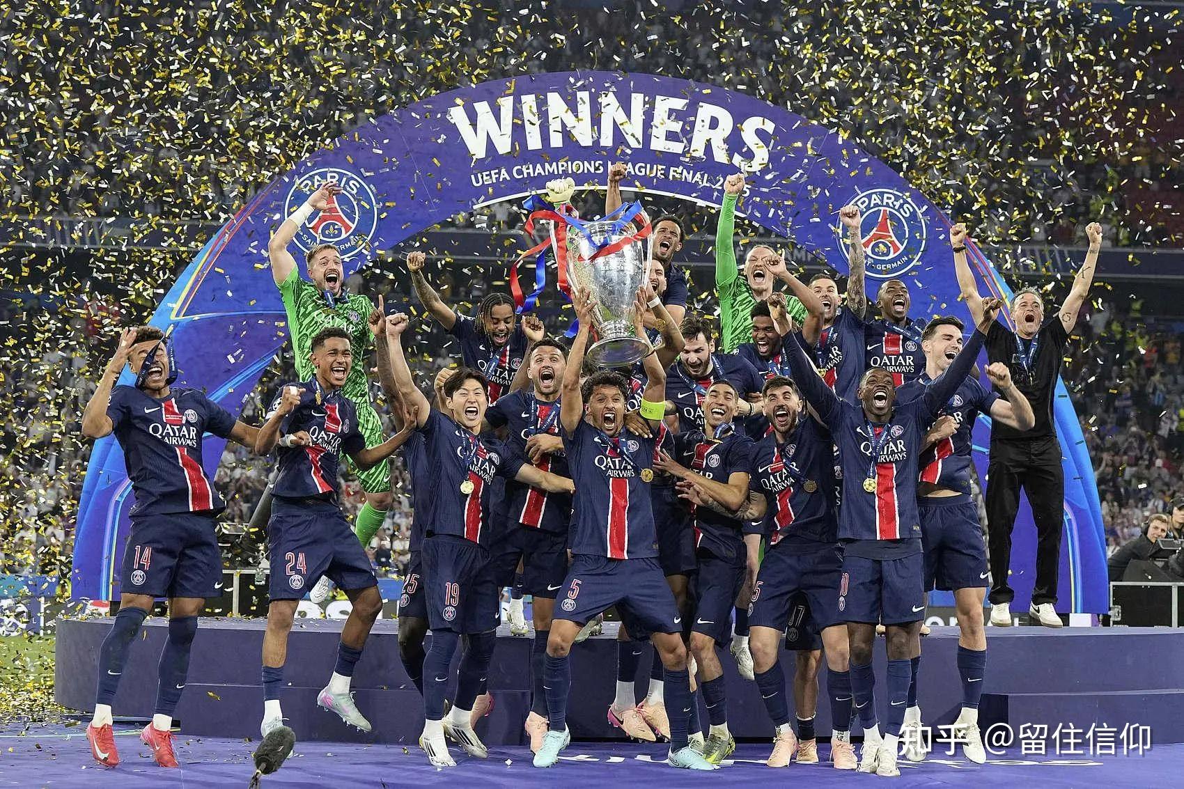 曼联惨败巴黎圣日耳曼，欧冠之旅终结