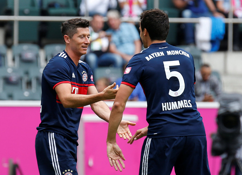 包含莱万大四喜拜仁慕尼黑完胜霍芬海姆的词条