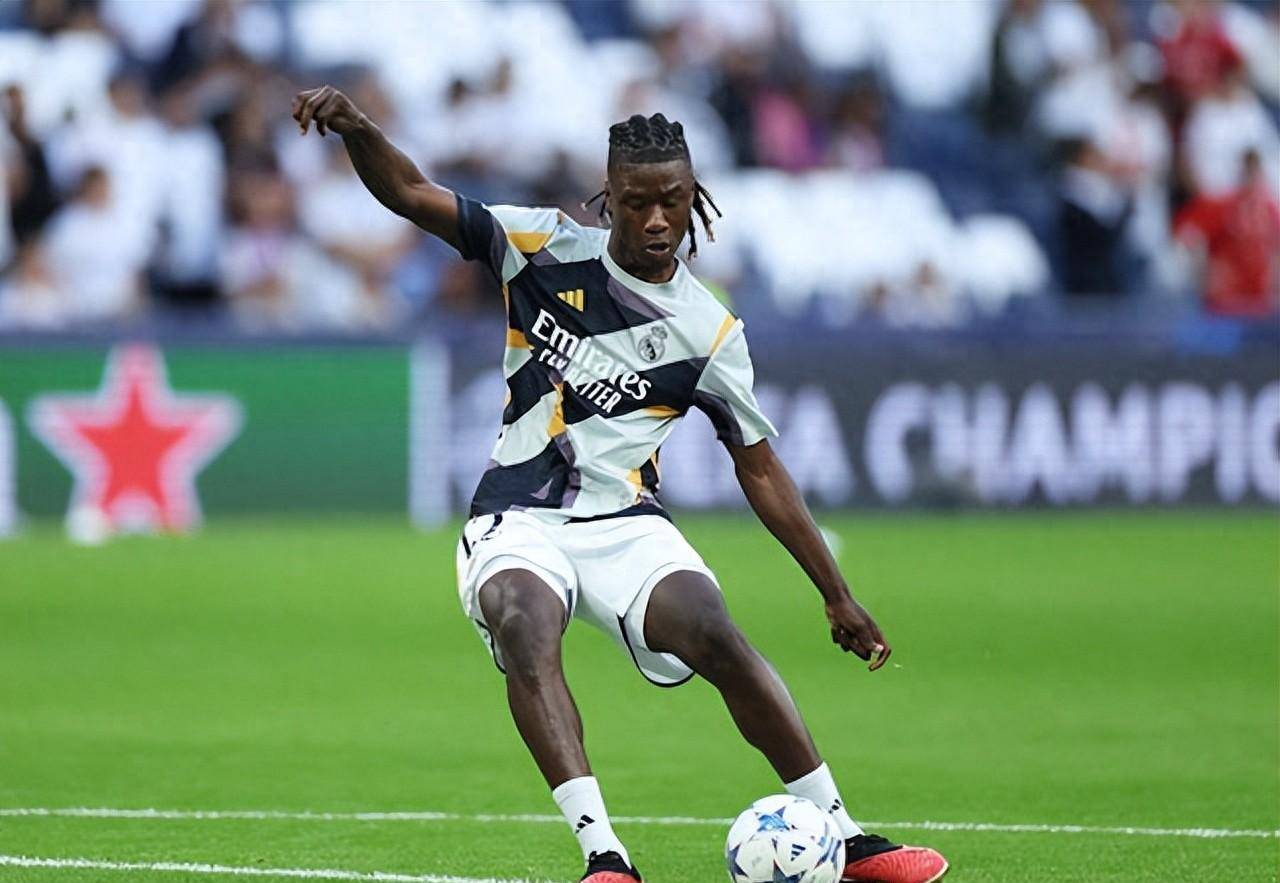 关于法甲赛场黑马崭露头角，突破重重困难夺得胜利的信息