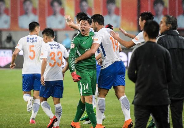 权健客场逼平对手,备战下轮前行的简单介绍 权健客场逼平对手,备战下轮前行的简单介绍