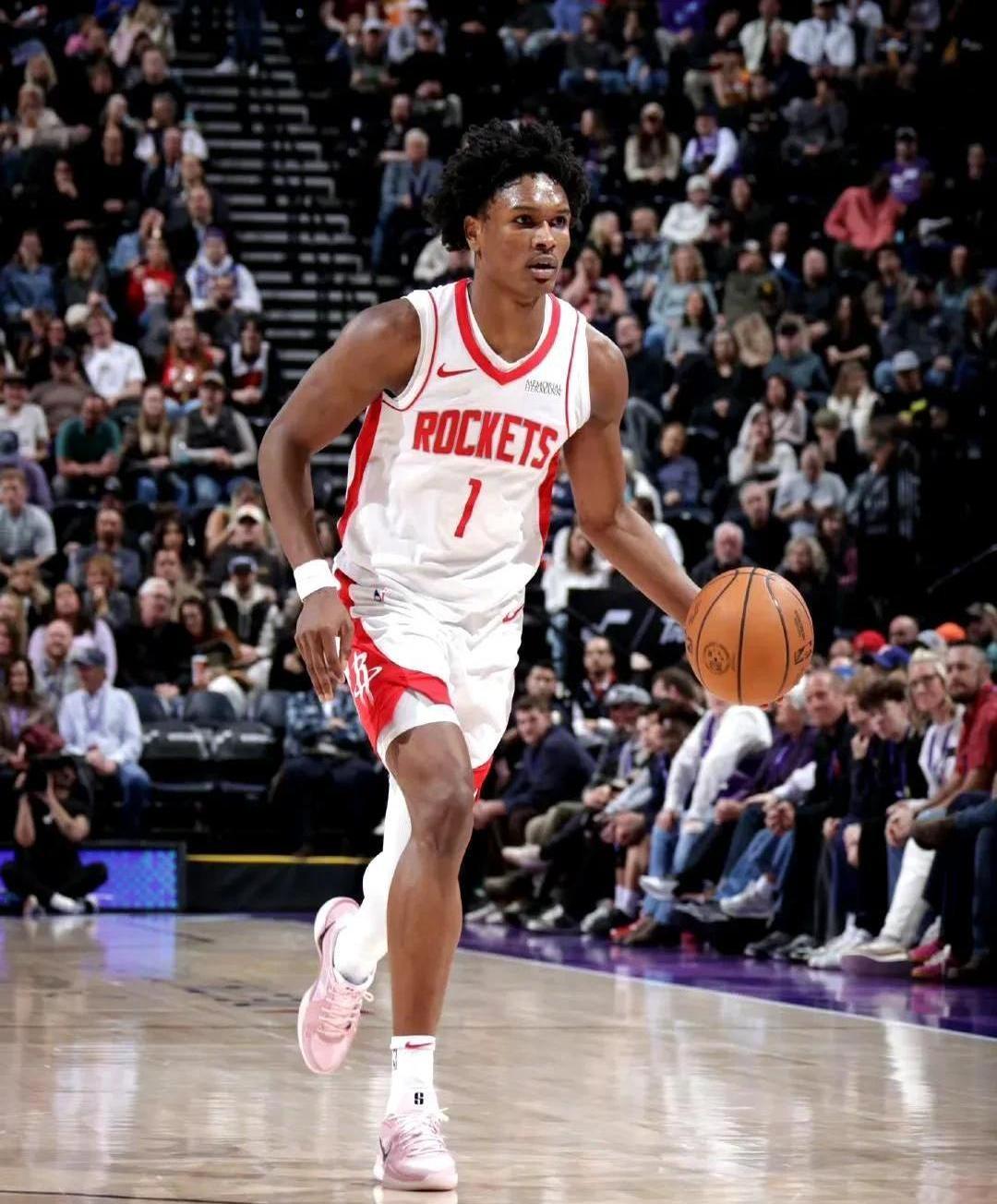 勇士再战太阳,火箭信心满满迎接爵士挑战 勇士再战太阳,火箭信心满满迎接爵士挑战