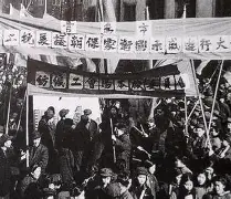 FLY血洗SHR，Hanssama关键团战开团秒人强强对话八强赛，引爆全场热议的简单介绍