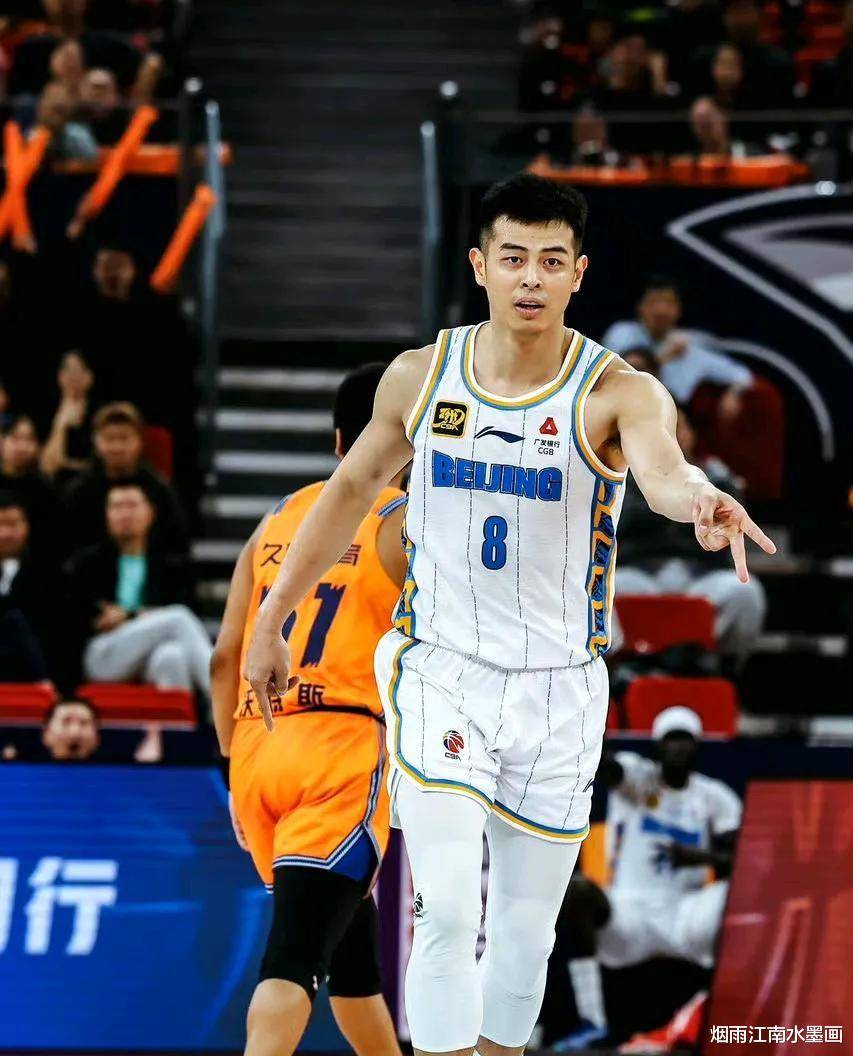 开云体育下载-篮球男子半决赛：双方实力对决，谁能胜出