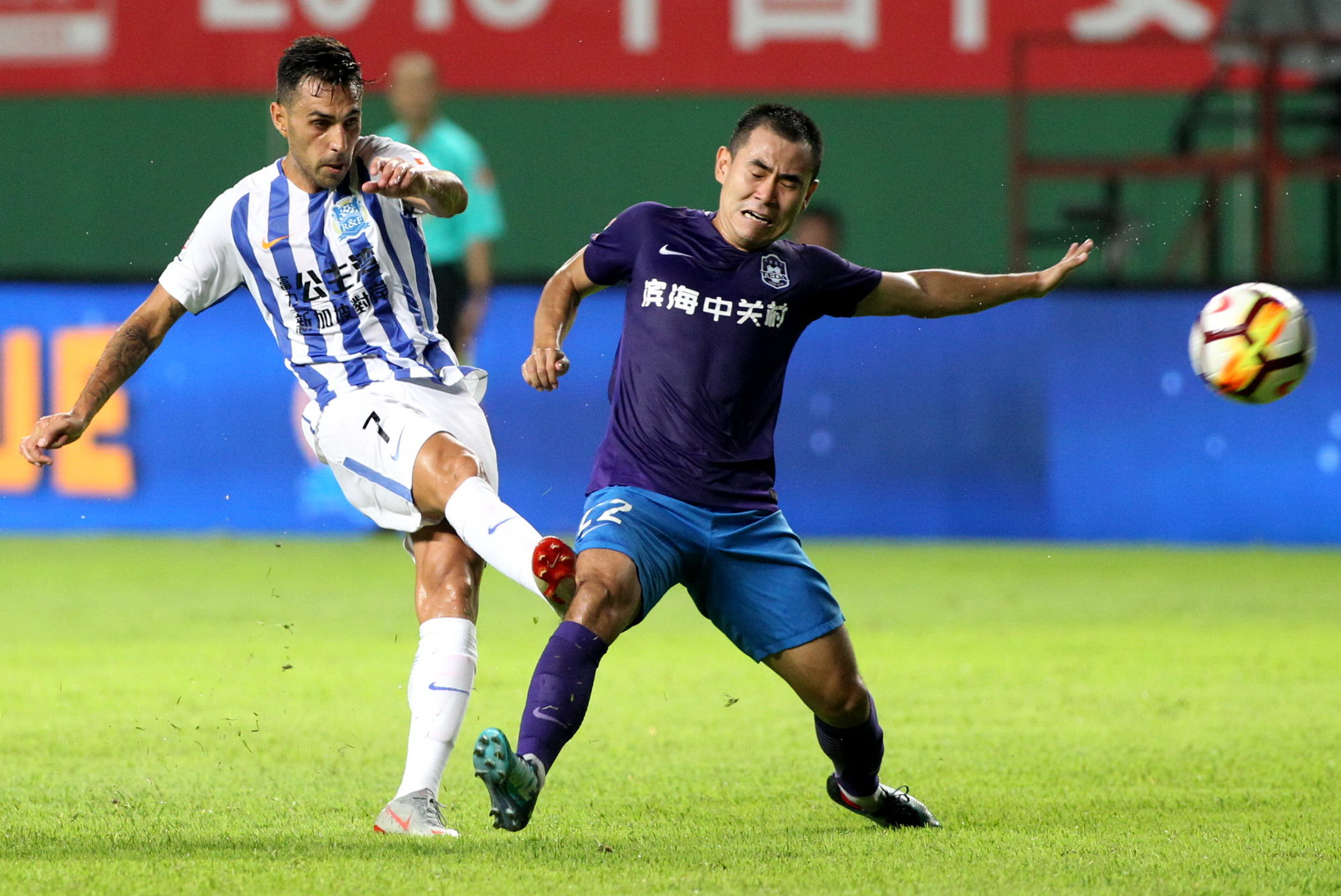 深圳华体主场告捷,击败广州富力 深圳华体主场告捷,击败广州富力